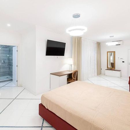 Apartments Hotel Real Suite Napoli Chiaia Mergellina Buitenkant foto