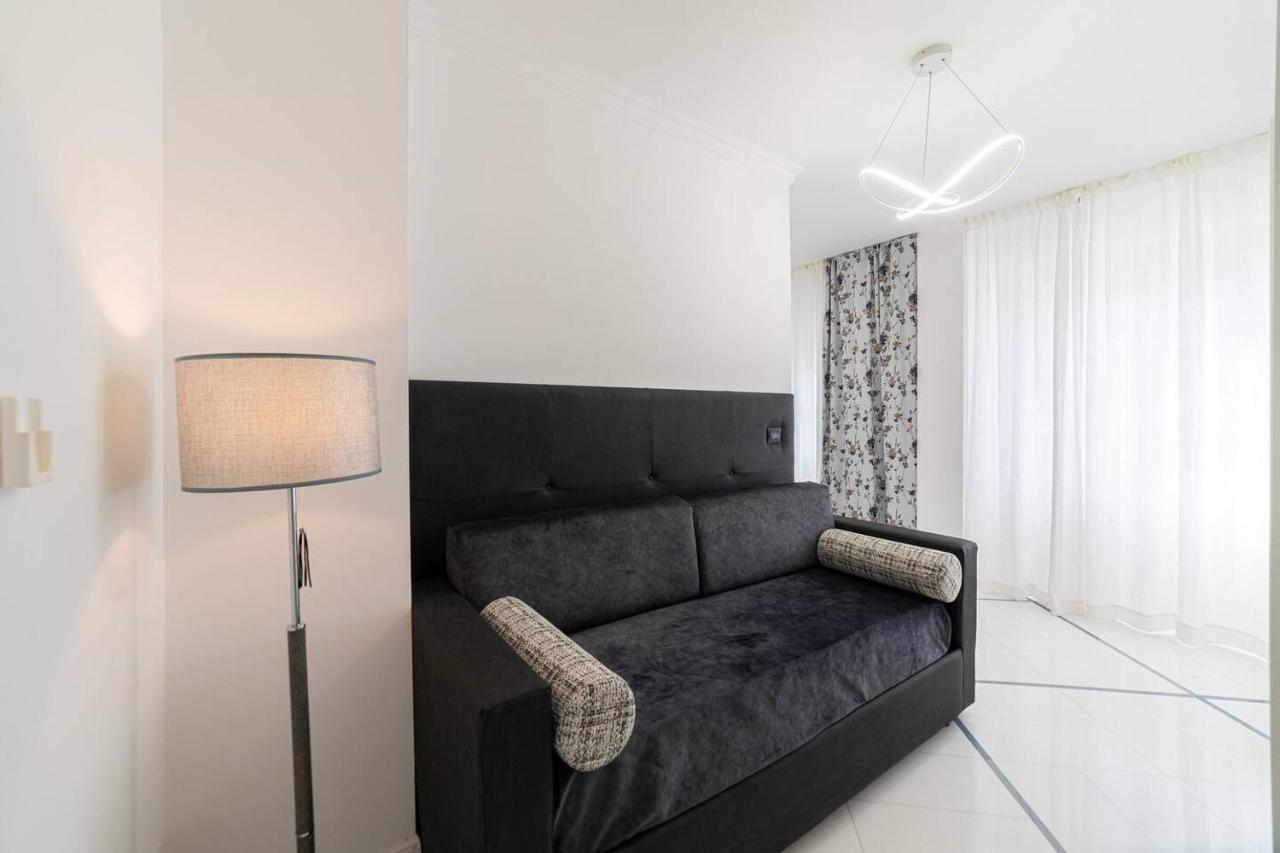 Apartments Hotel Real Suite Napoli Chiaia Mergellina Buitenkant foto