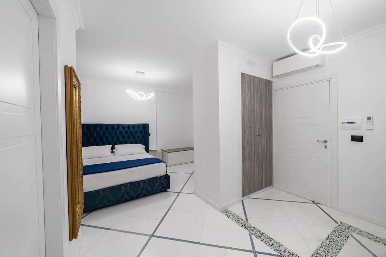 Apartments Hotel Real Suite Napoli Chiaia Mergellina Buitenkant foto