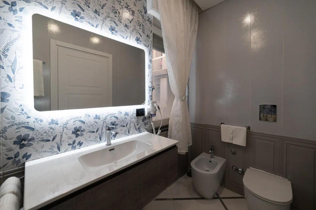 Apartments Hotel Real Suite Napoli Chiaia Mergellina Buitenkant foto